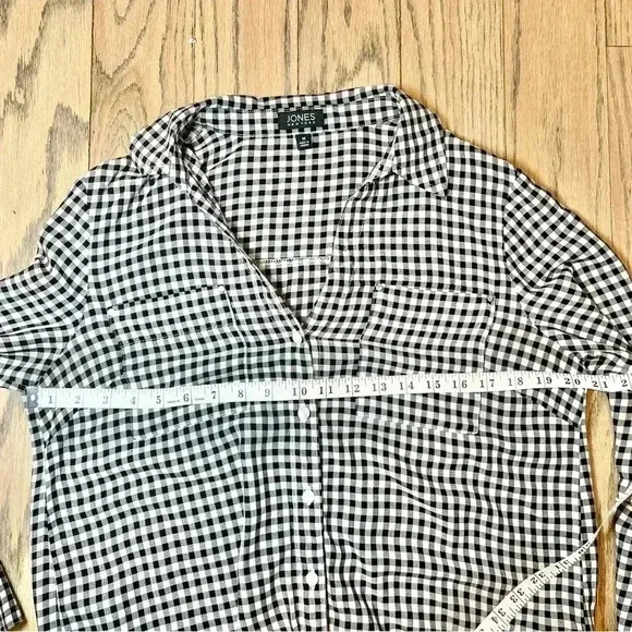Jones New York Women's Front Tie Button Down Gingham Blouse Size Medium - Picture 3 of 13